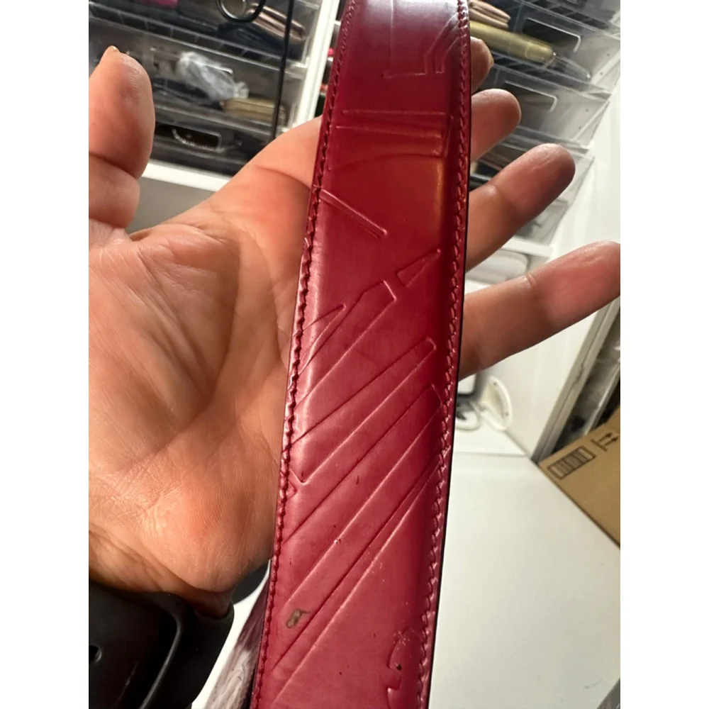 Women's Prada Deep Red Embossed Patent Leather Shoulder Bag One Size - Picture 13 of 16